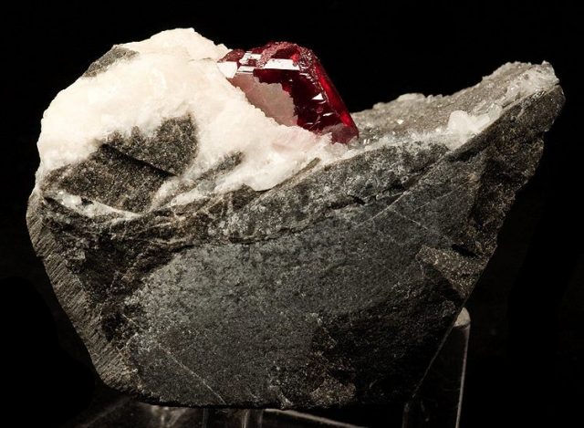 Mineral Monday: Cinnabar