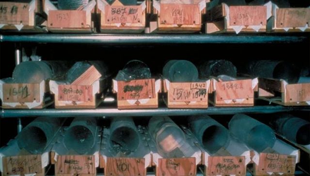 Reading the ice cores