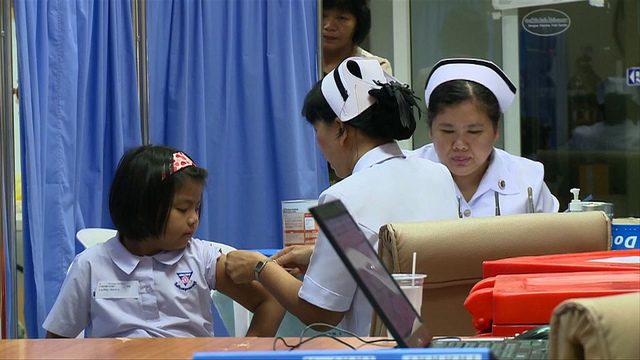 Dengue fever vaccine inches to approval