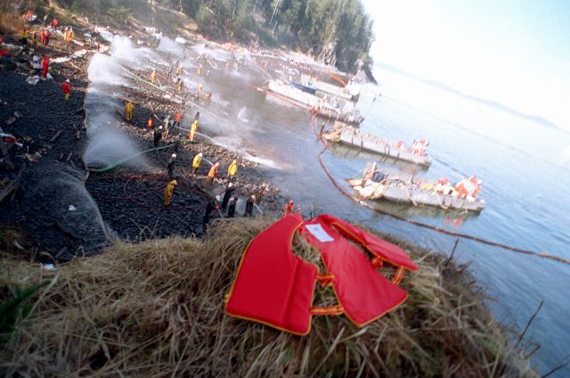 Oil spills' hidden risks