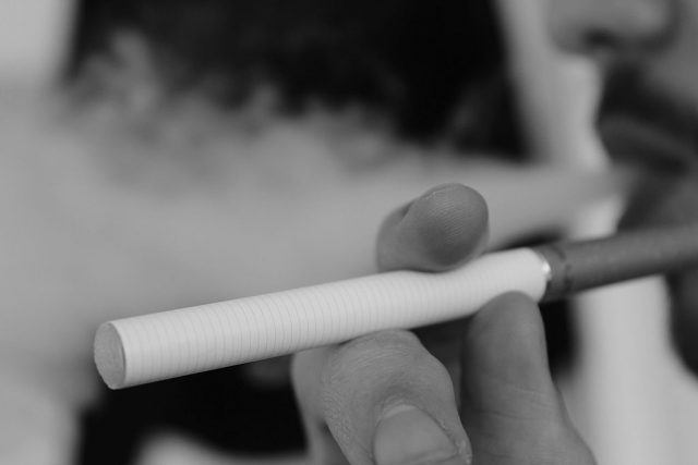FDA tightens tobacco sales to minors