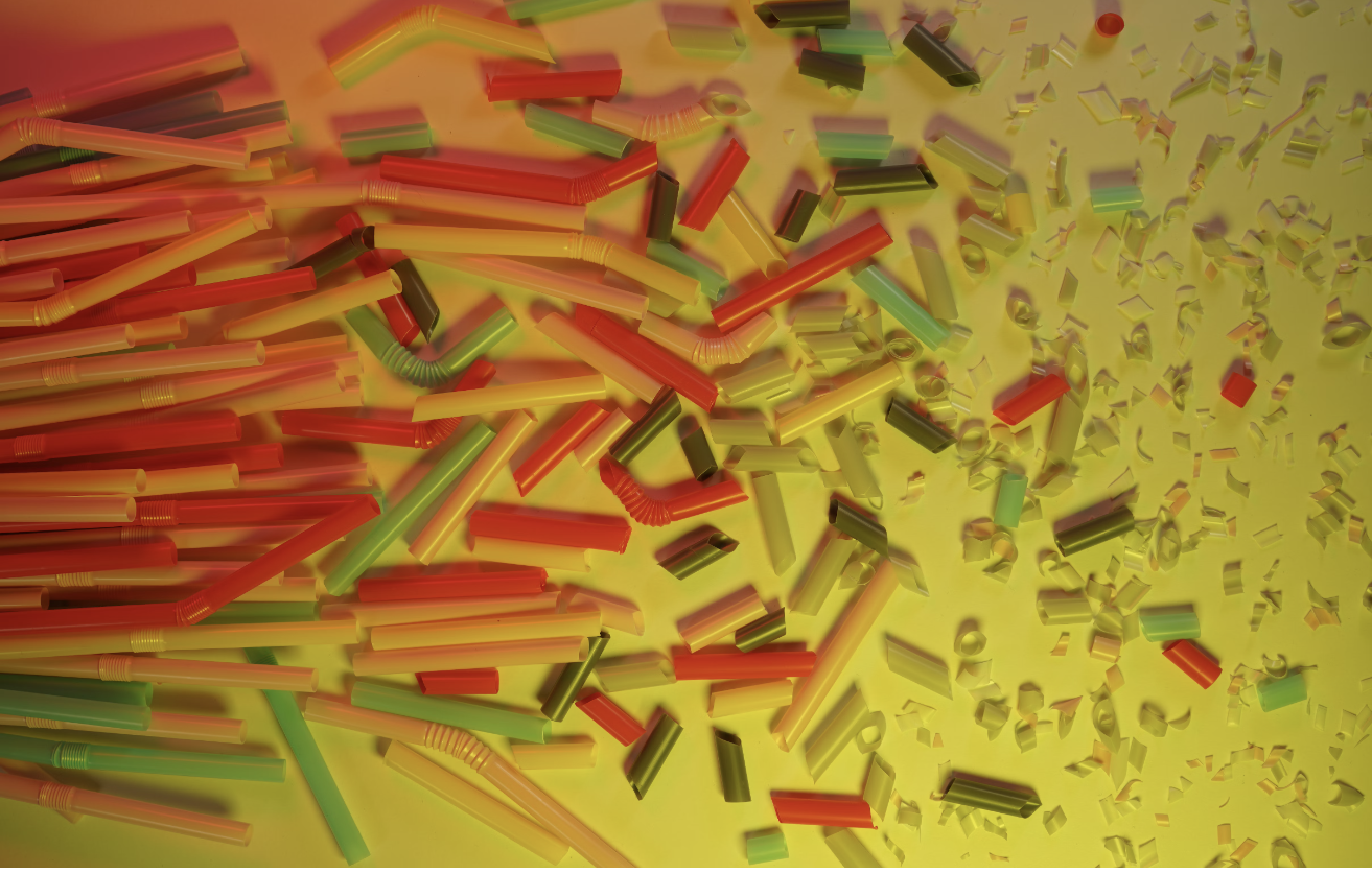 Visualization of plastic straws breaking down into smaller pieces of plastic.